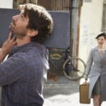 Dawsey Adams (Michiel Huisman) und Juliet Ashton (Lily James).