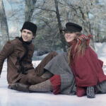 BTS: Laurie (TimothŽe Chalamet) and Jo March (Saoirse Ronan) on the set of Greta Gerwig's LITTLE WOMEN.